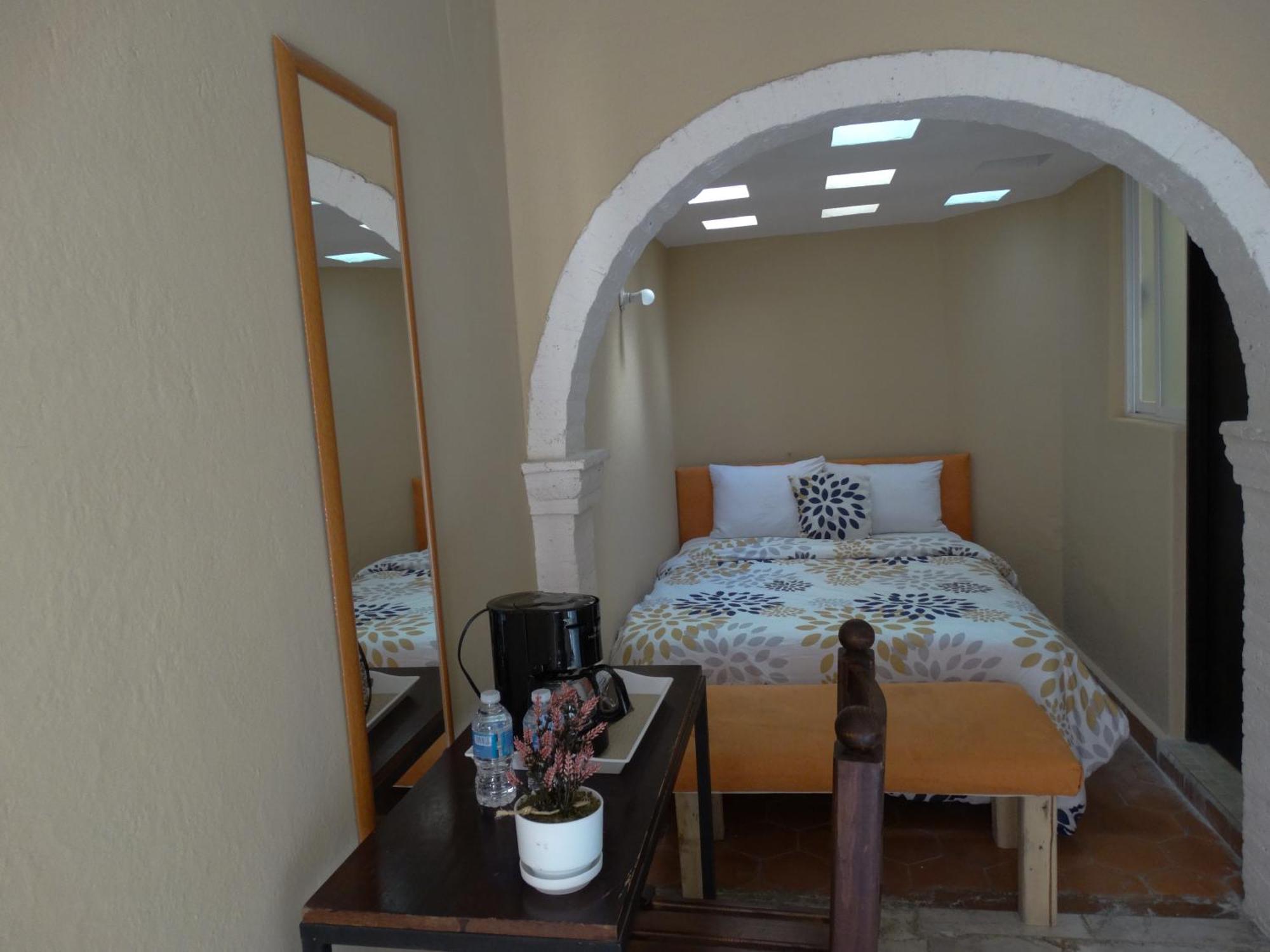 Hotel Camino De Allende Альенде Экстерьер фото