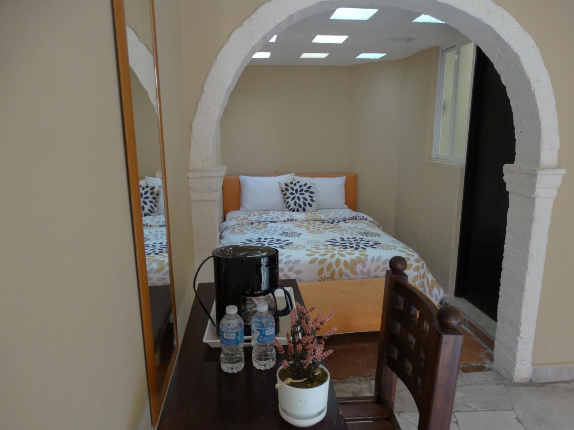 Hotel Camino De Allende Альенде Экстерьер фото