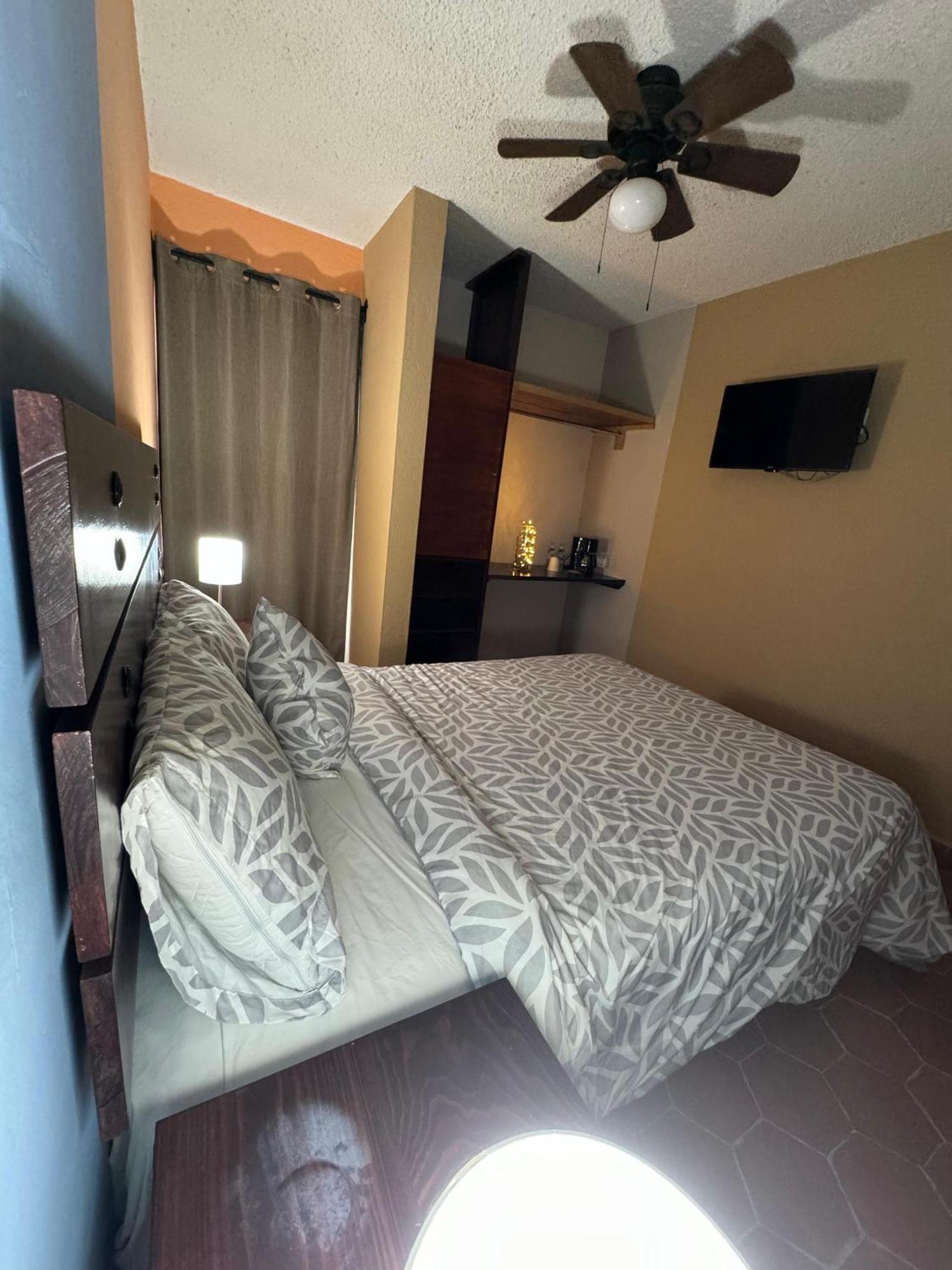 Hotel Camino De Allende Альенде Экстерьер фото